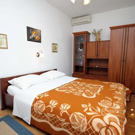 Krk 3231c * Vrh (Krk)