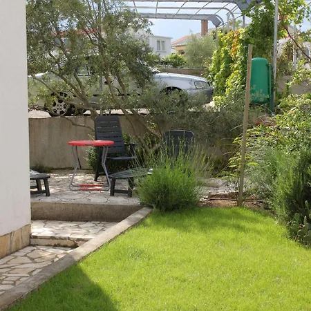 Krk 3231c Lägenhet Vrh (Krk)